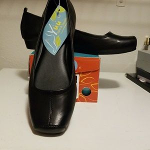 Yuu black flats